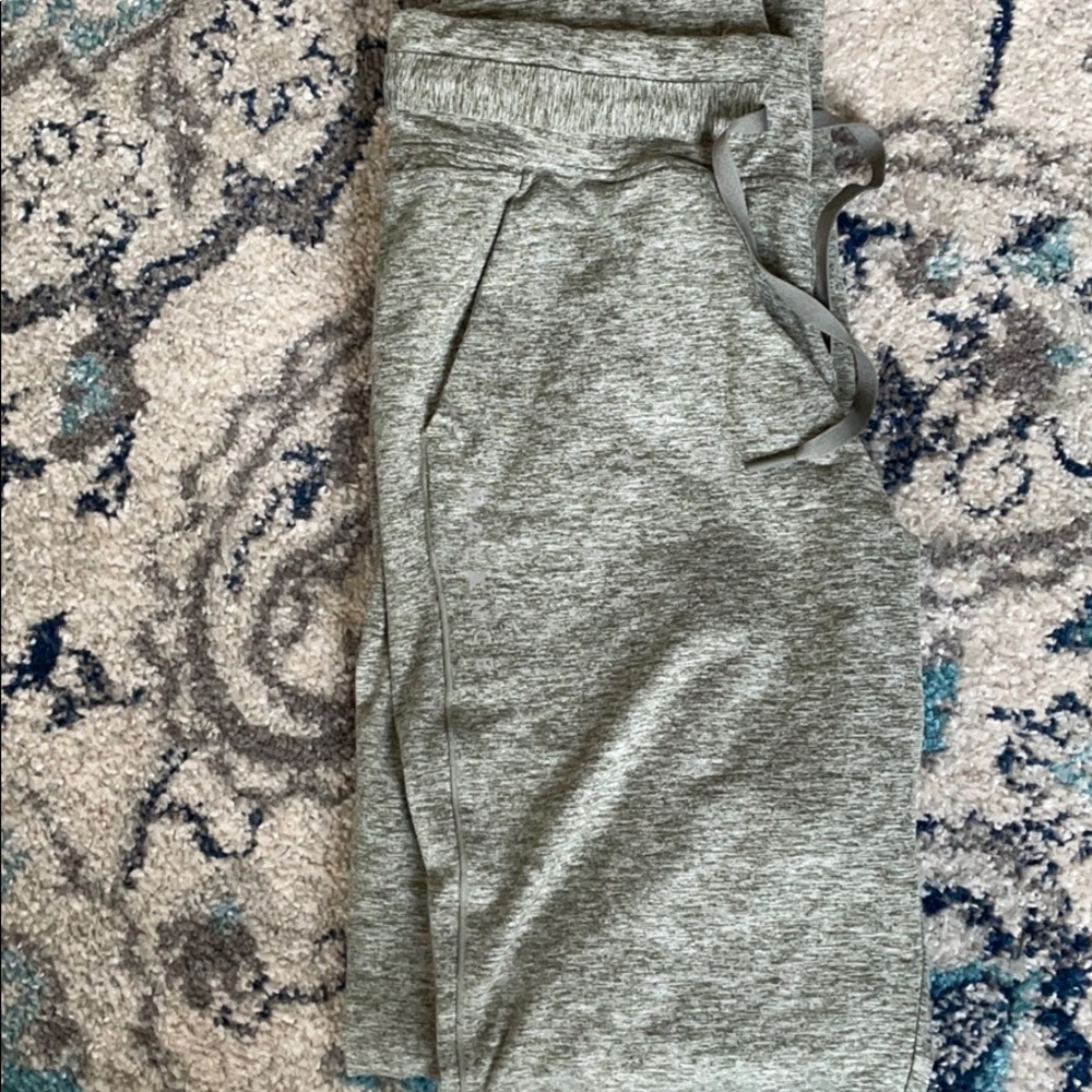 Balance athletica joggers!